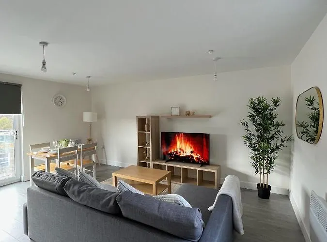 2 Bedroom City Centre Apartment In Hemel Hempstead