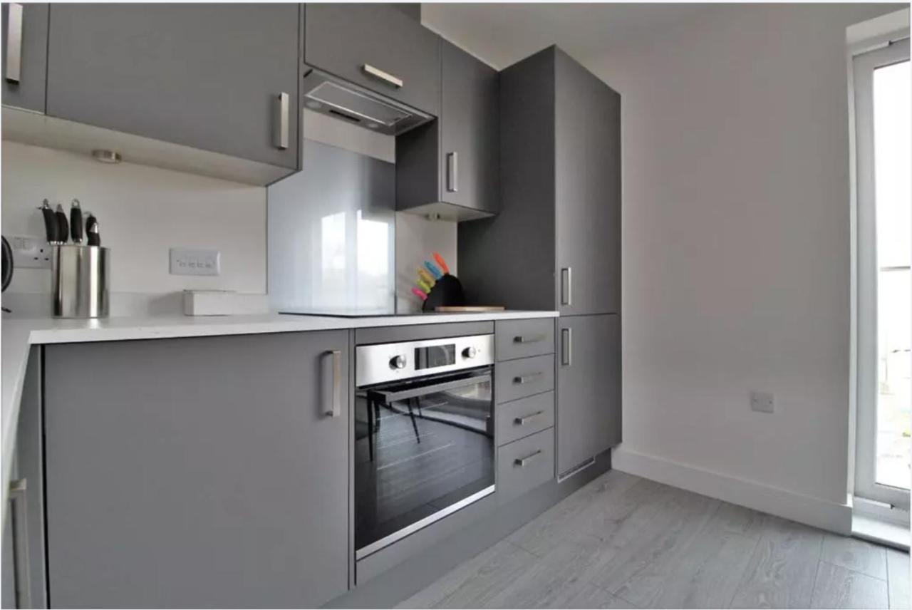 2 Bedroom Centre In Apartment