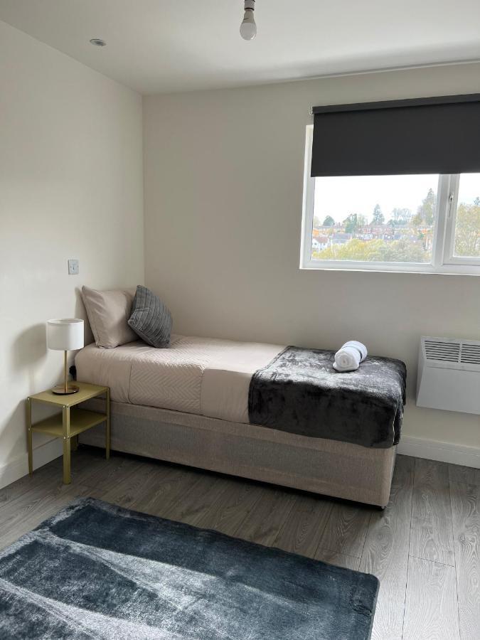 Apartment 2 Bedroom Centre In *