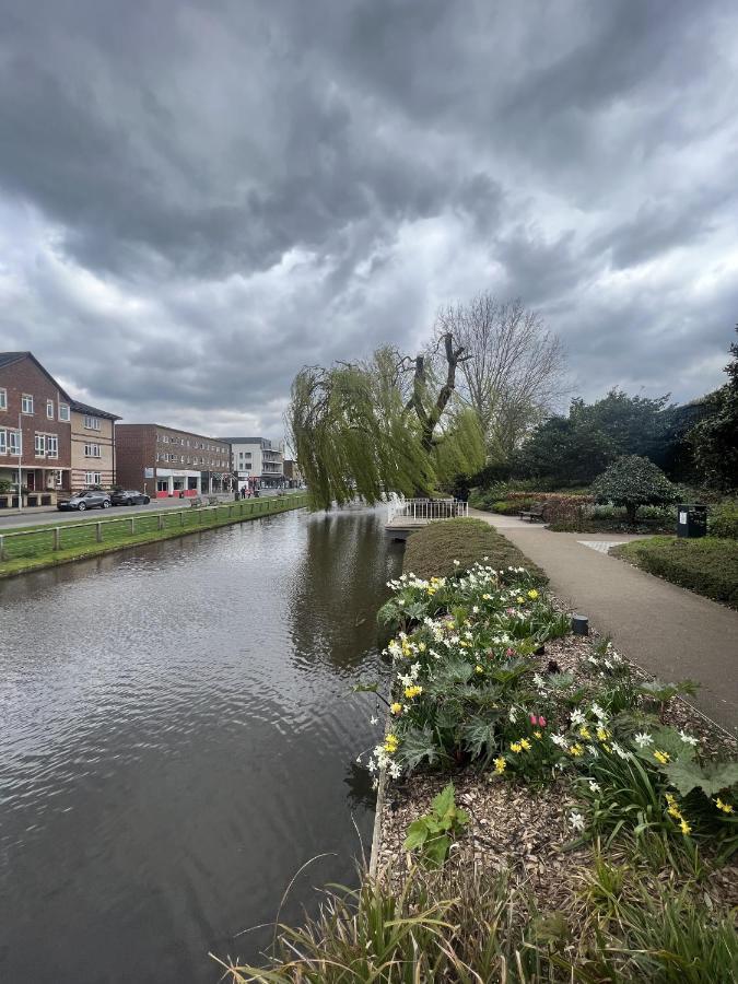 Apartment 2 Bedroom Centre In Hemel Hempstead